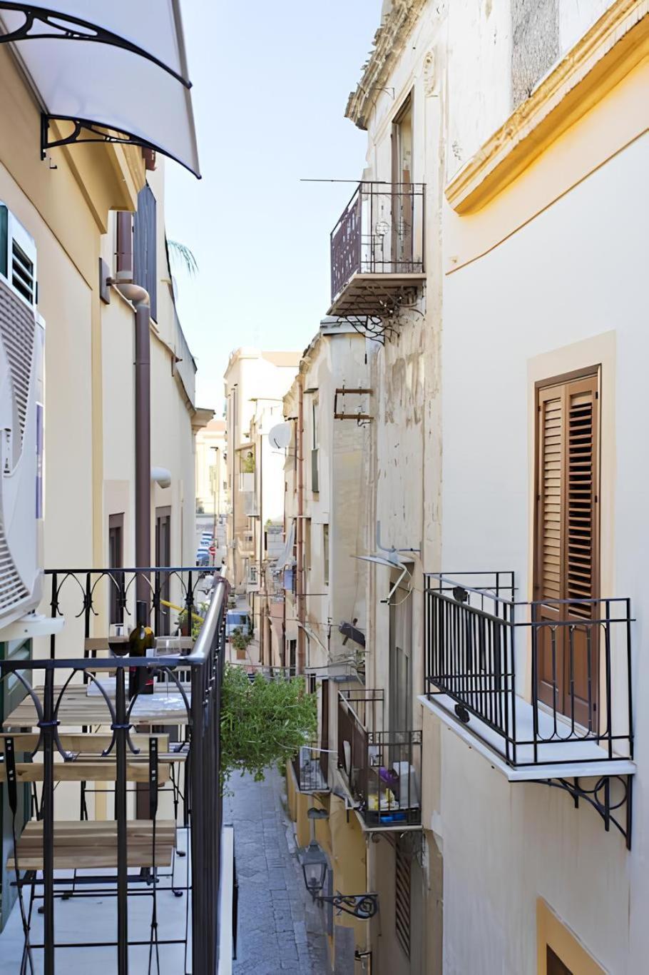 Downtown Maqueda Appartement Palermo Buitenkant foto